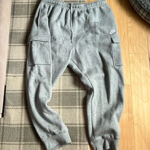 Men’s Nike cargo style sweat pants size 3XL, worn once